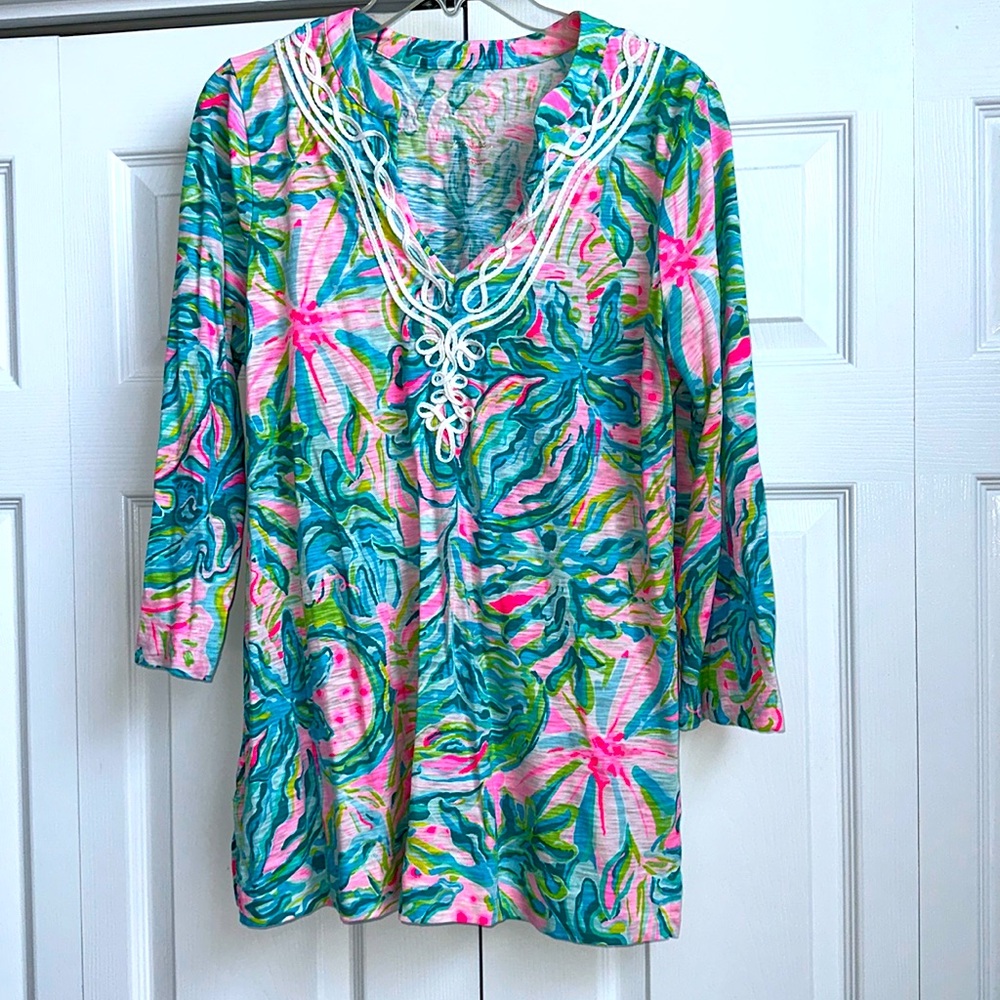 Lilly Pulitzer 3/4 sleeve v-neck tunic size Large
